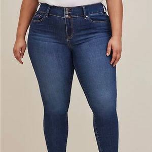 Torrid Jegging Skinny Super Soft High-Rise Jean Size 18